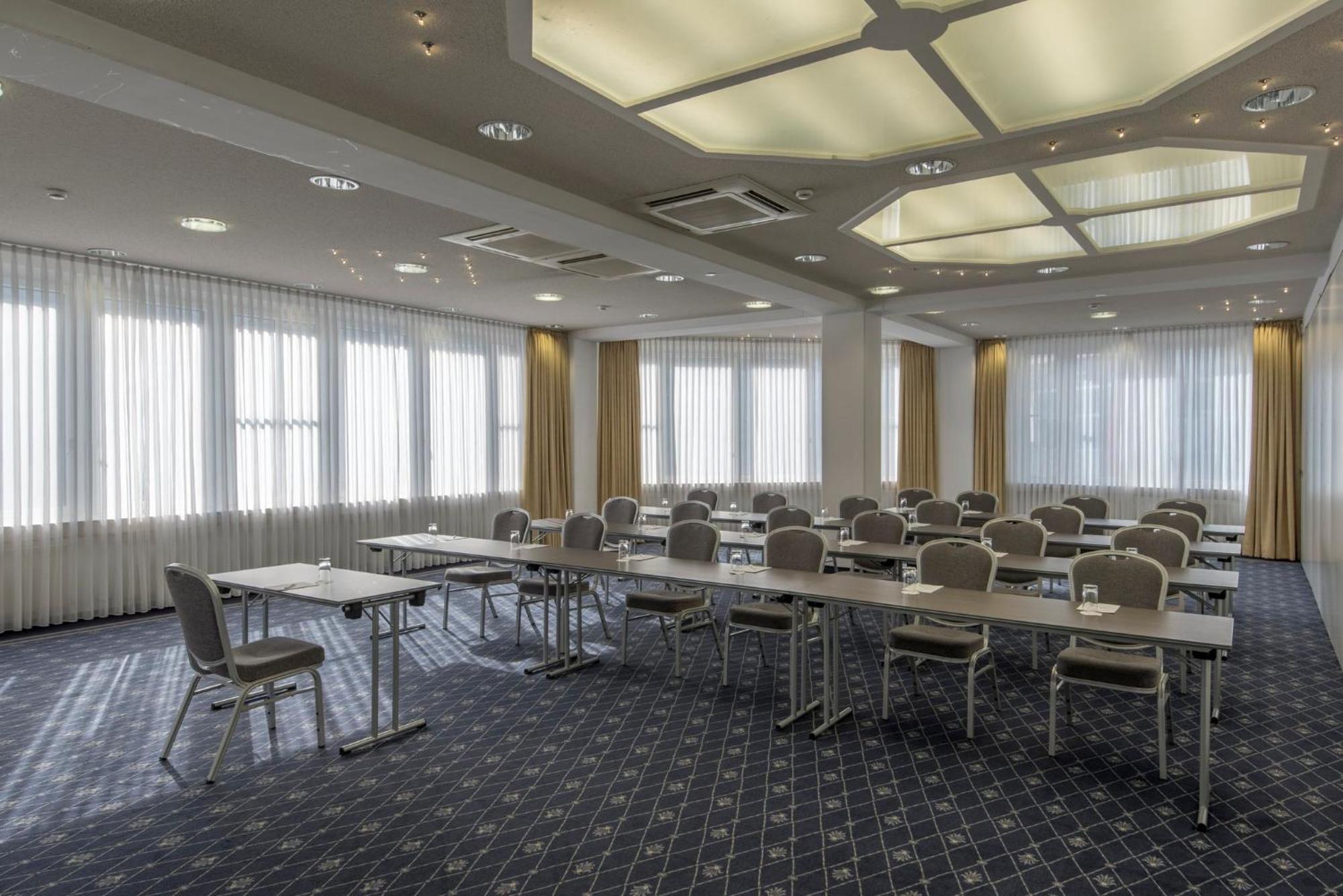 Munich By Ihg Unterhaching