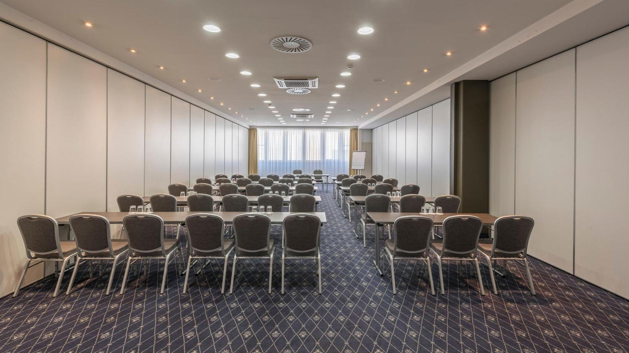 Hotel Munich By Ihg